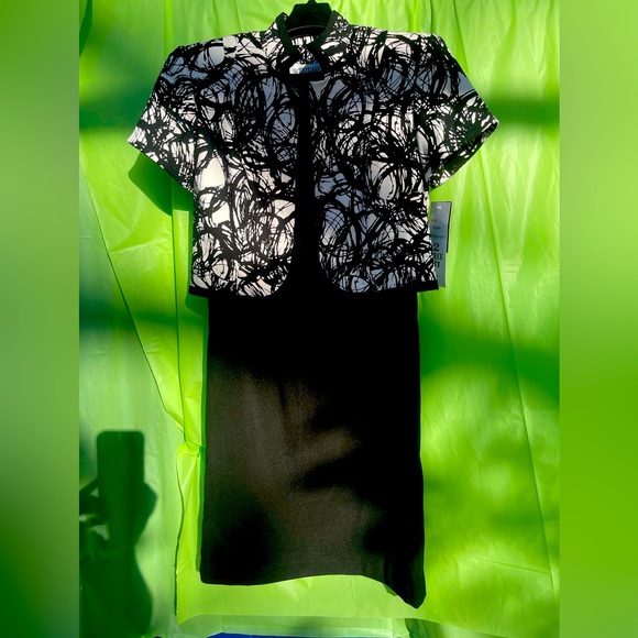 NWT BLACK DRESS WITH SHORT SLEEVE JACKET size 4 PETITE - Picture 7 of 11